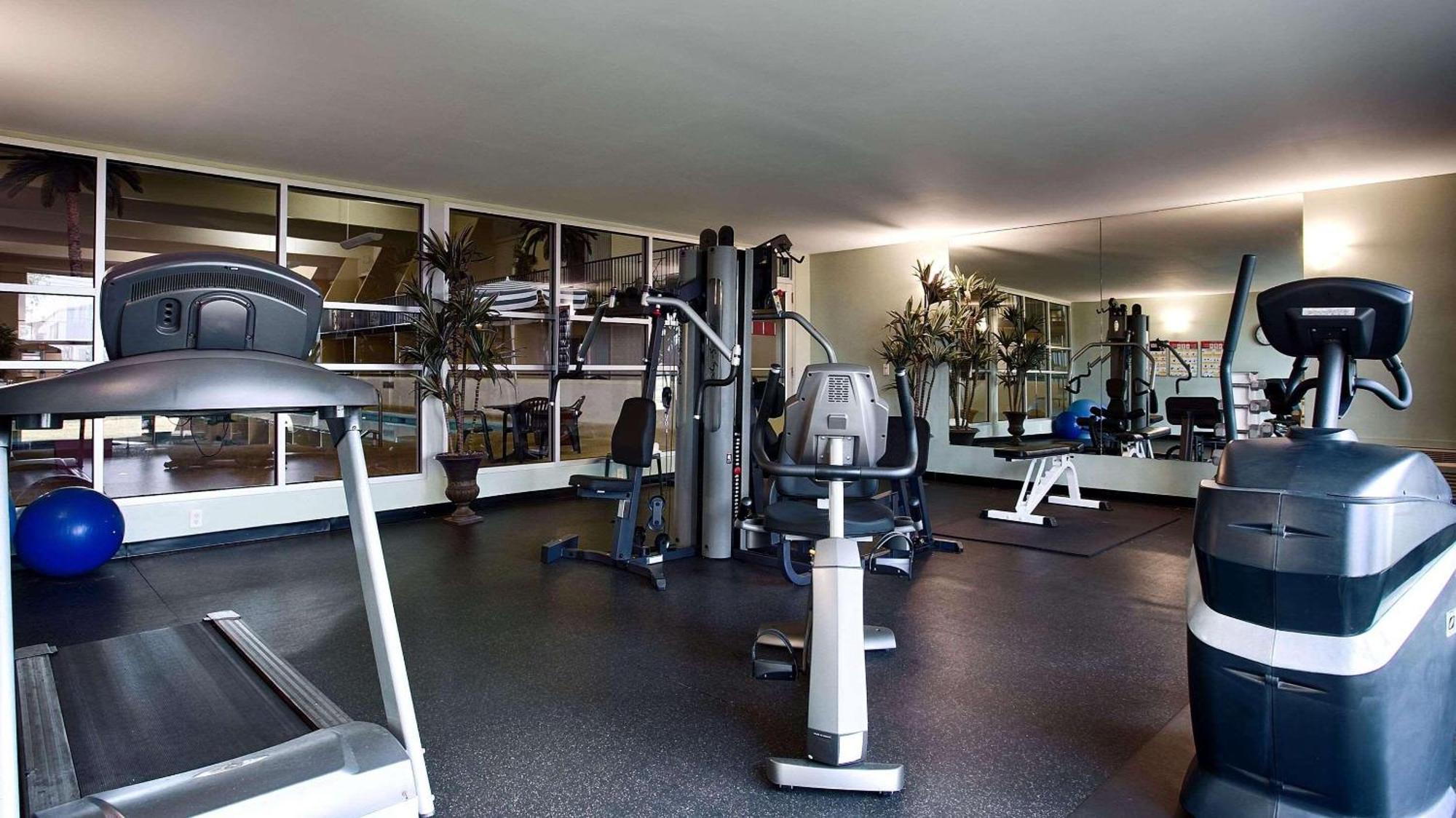 Country Inn & Suites By Radisson, Fergus Falls, Mn Bagian luar foto