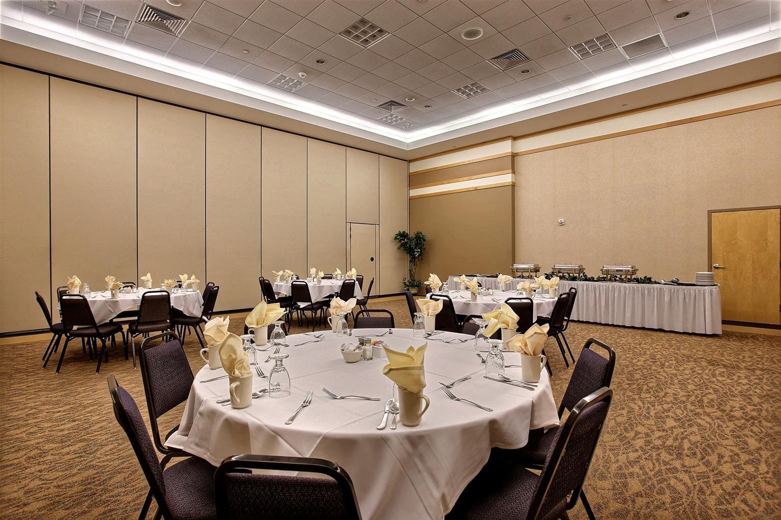 Country Inn & Suites By Radisson, Fergus Falls, Mn Restoran foto