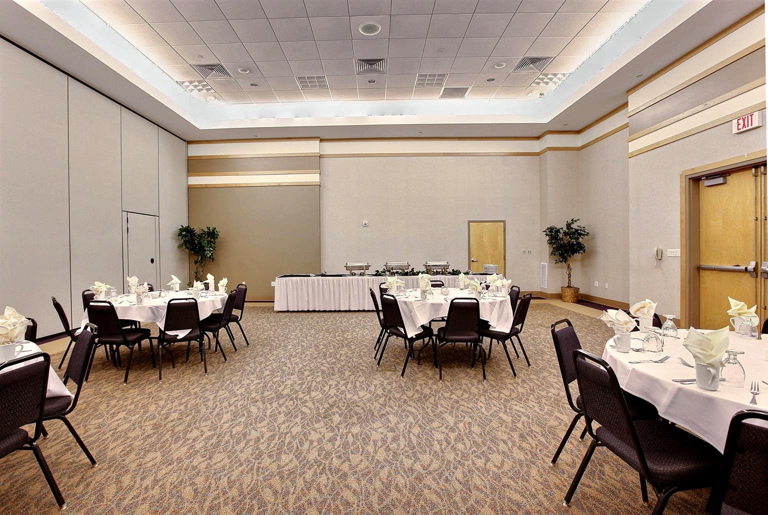 Country Inn & Suites By Radisson, Fergus Falls, Mn Fasilitas foto